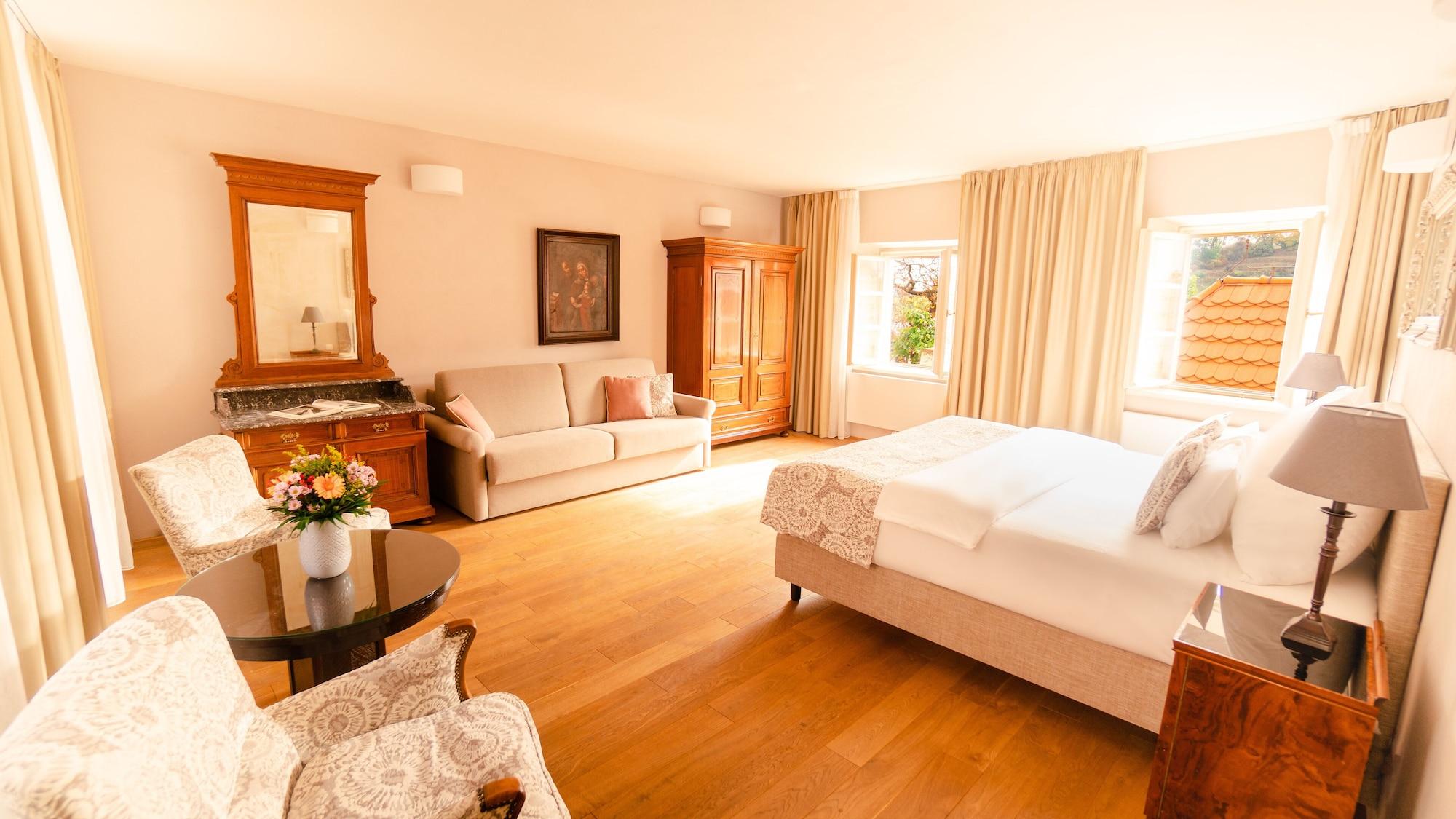 Hotel Golden Key Prague Castle Bagian luar foto