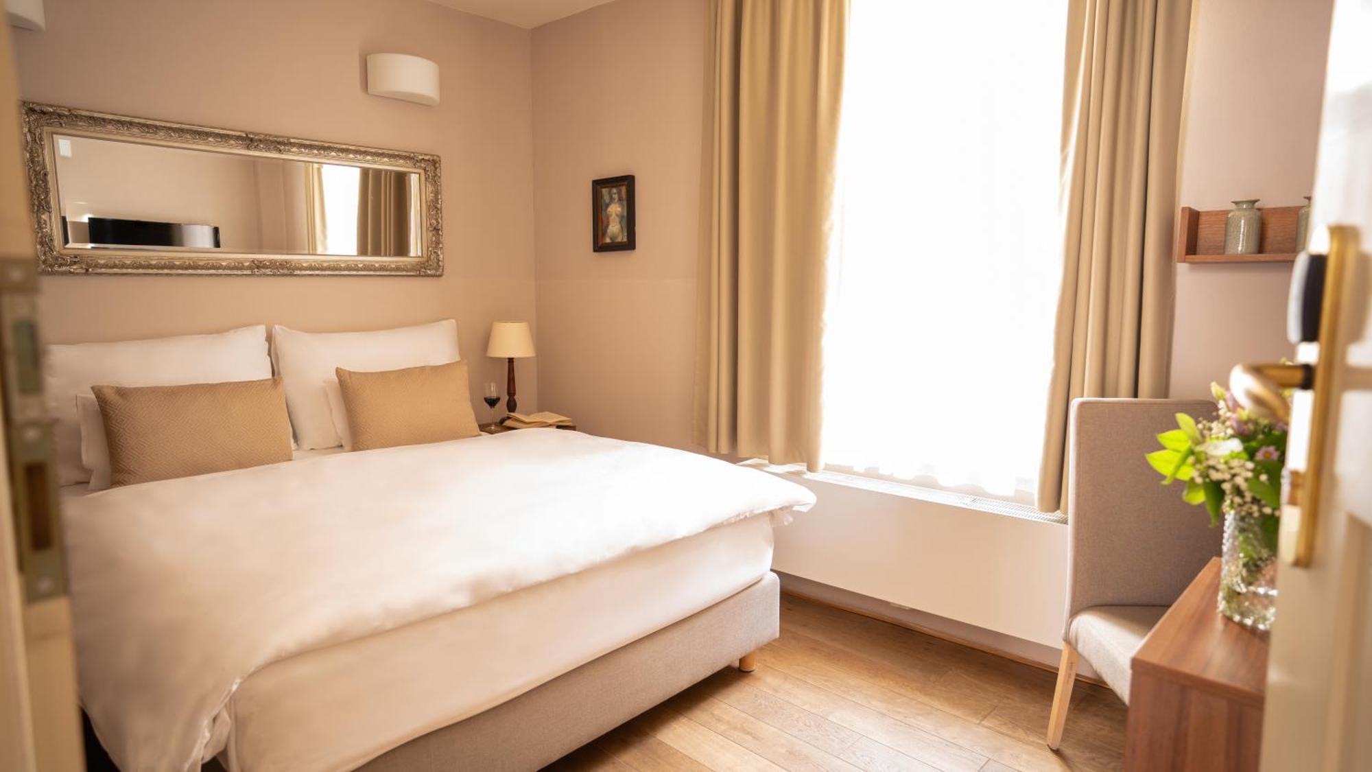Hotel Golden Key Prague Castle Bagian luar foto