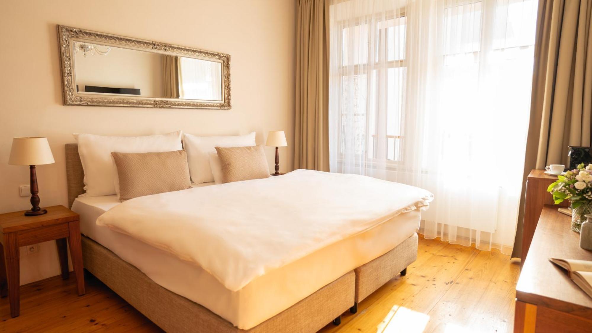 Hotel Golden Key Prague Castle Bagian luar foto